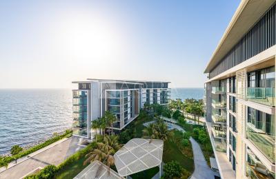 Dual Sea View | New to Market | Vacant  