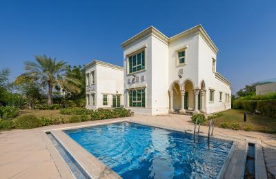 Exclusive Villa | Main Lake | Master view